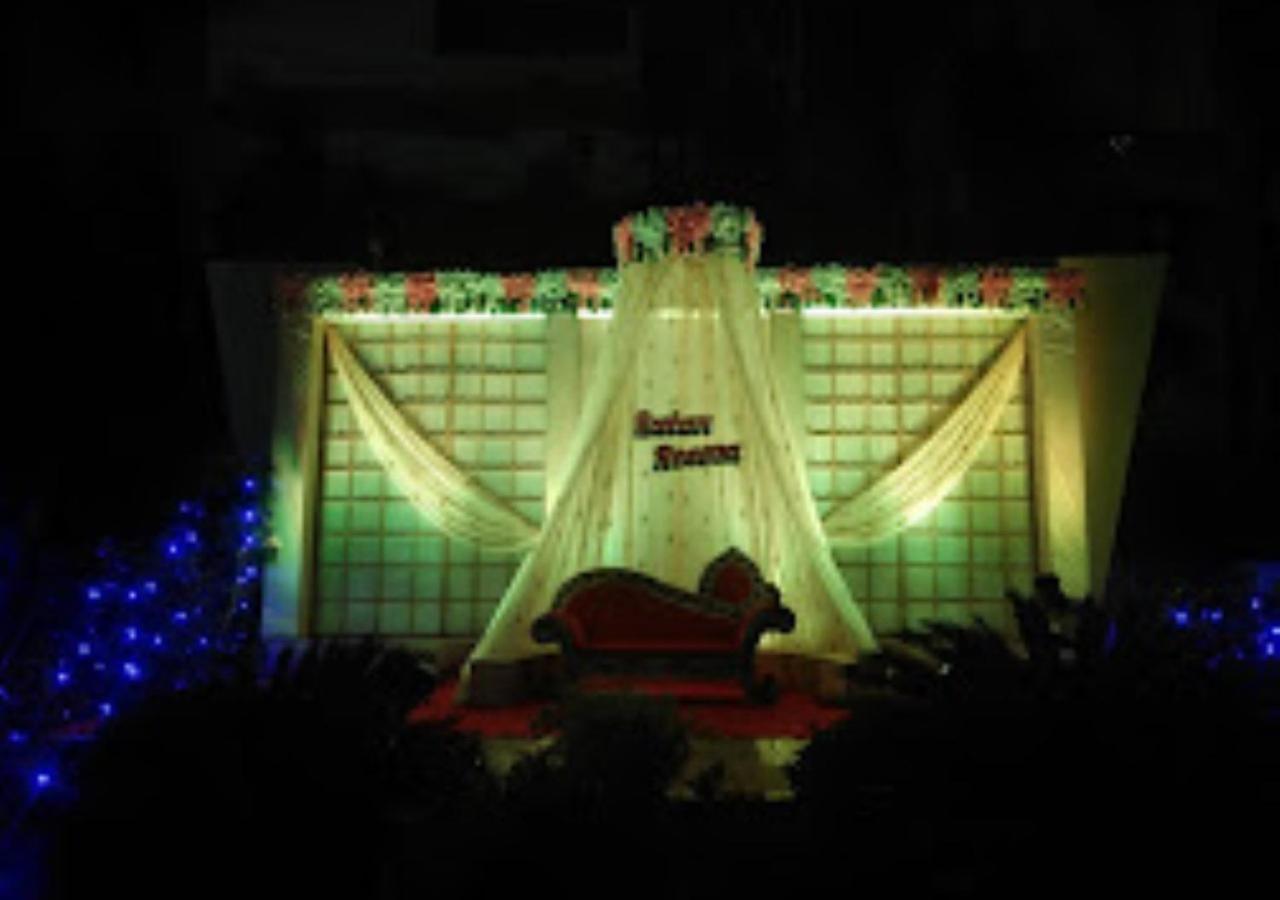 Hotel Blue Paradise Chandrapur Buitenkant foto