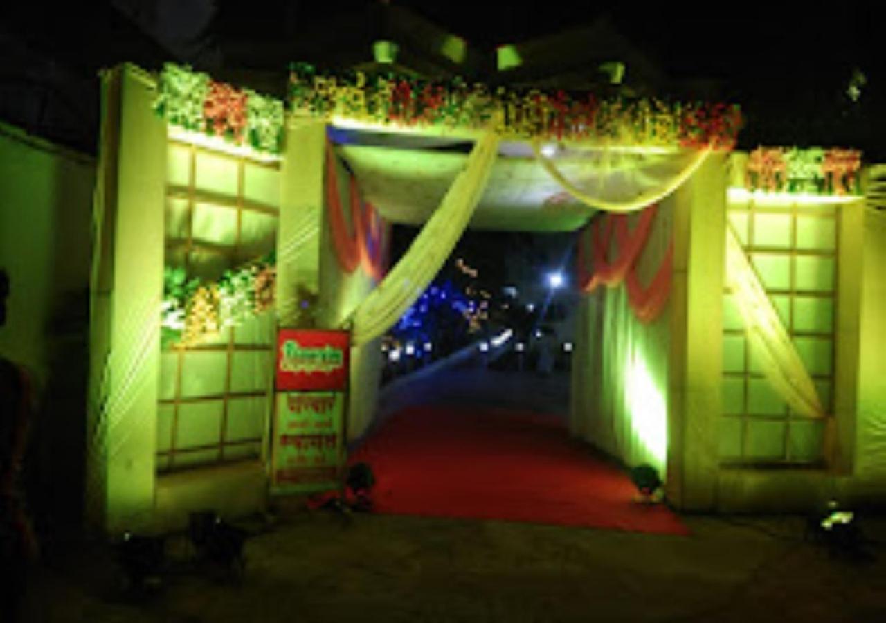 Hotel Blue Paradise Chandrapur Buitenkant foto
