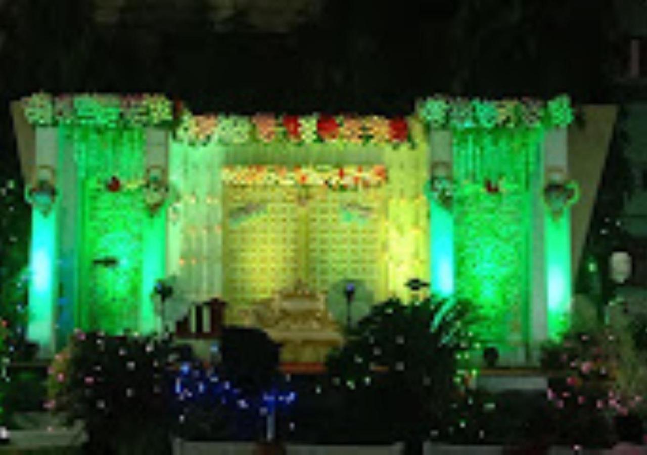 Hotel Blue Paradise Chandrapur Buitenkant foto