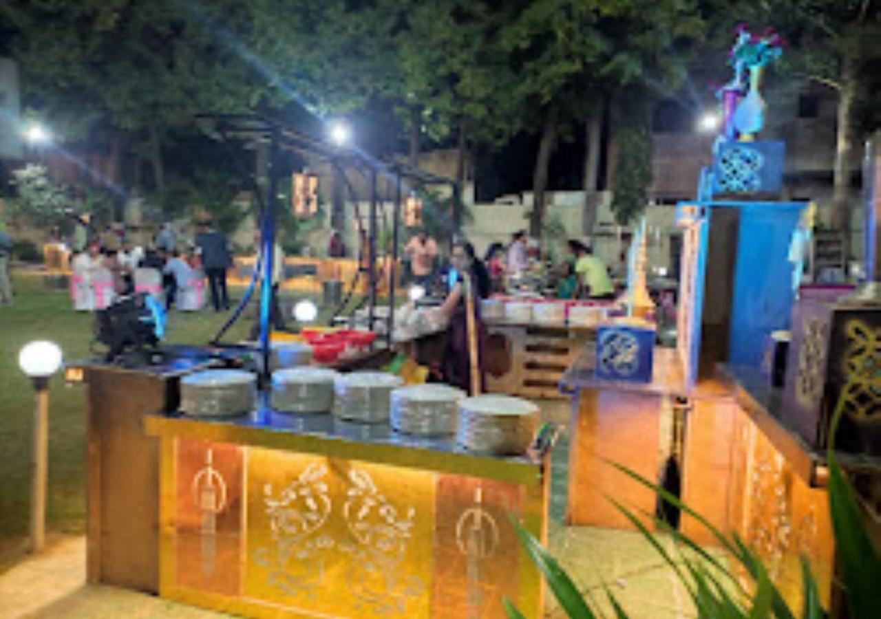 Hotel Blue Paradise Chandrapur Buitenkant foto